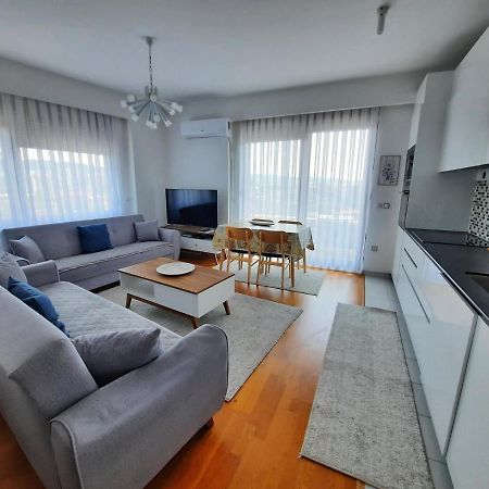 Luxury Sky View Apartment Priştine Dış mekan fotoğraf
