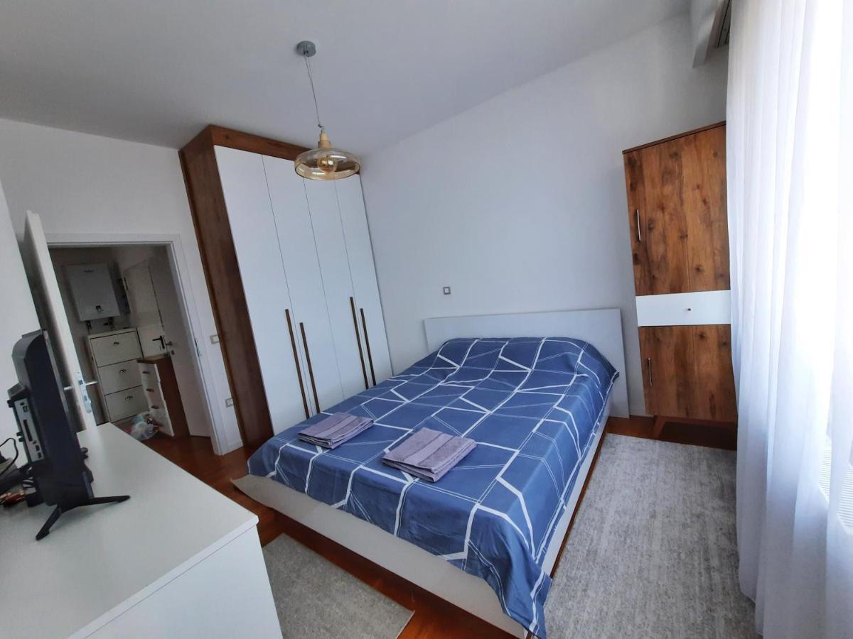 Luxury Sky View Apartment Priştine Dış mekan fotoğraf