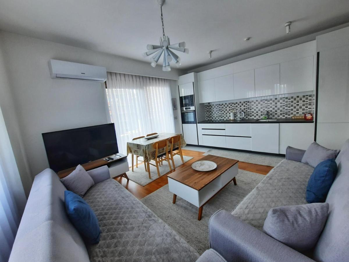 Luxury Sky View Apartment Priştine Dış mekan fotoğraf