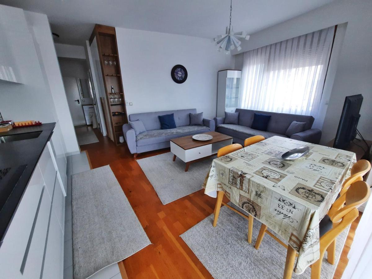 Luxury Sky View Apartment Priştine Dış mekan fotoğraf