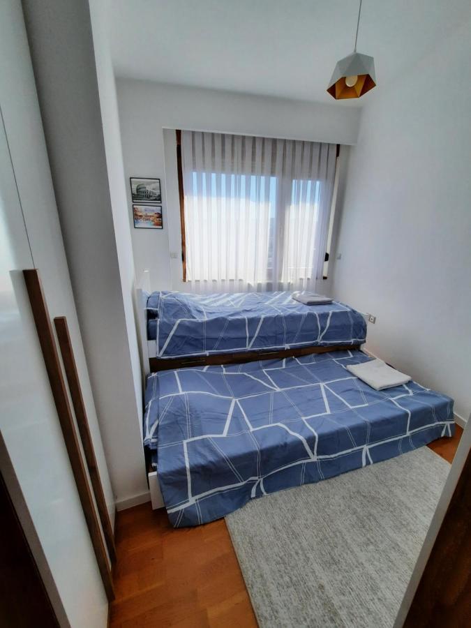 Luxury Sky View Apartment Priştine Dış mekan fotoğraf